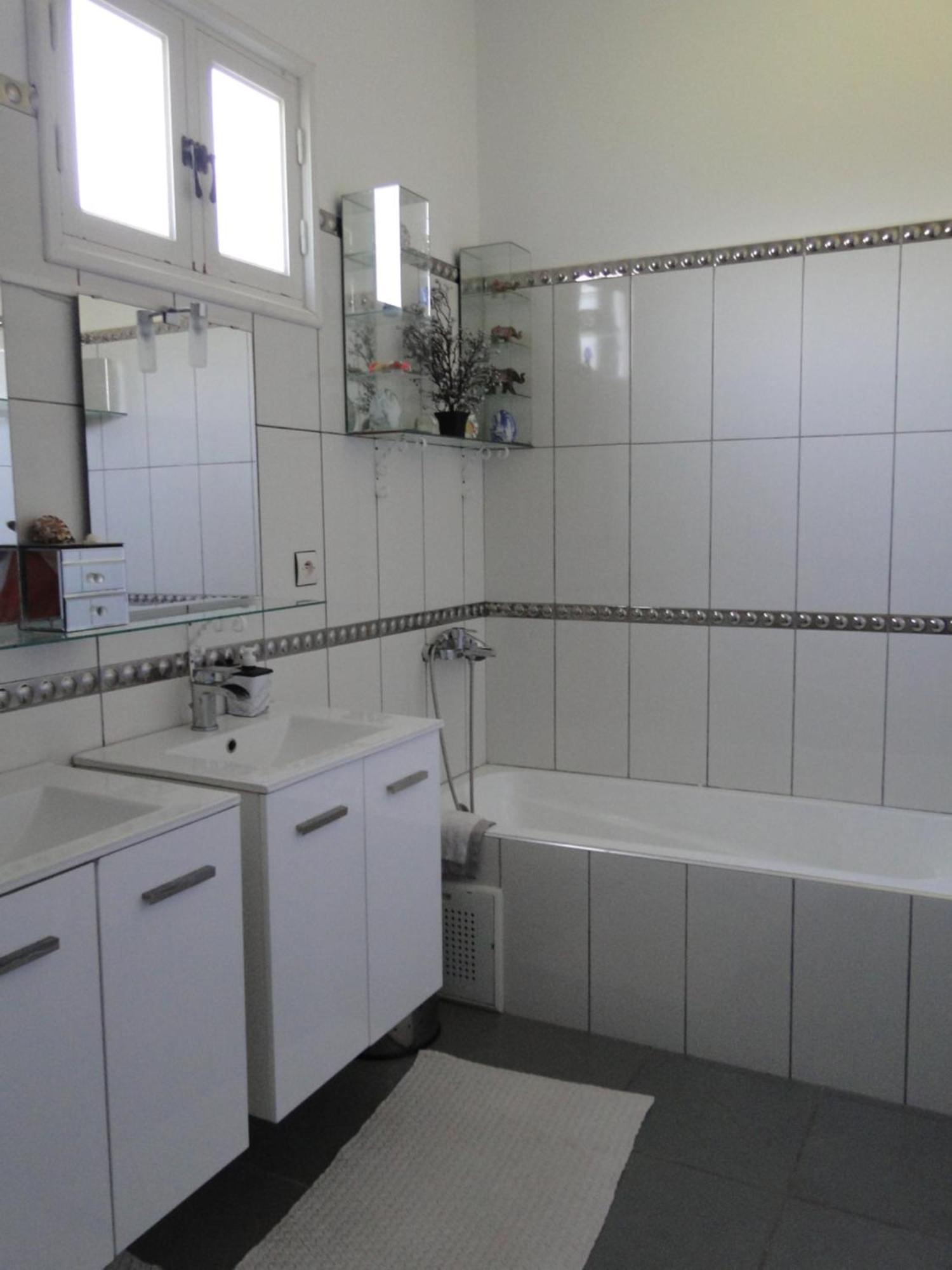 Maison Calme Et Reposante Szavíra Kültér fotó